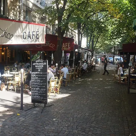 Le Clos De L'olivier Bed & Breakfast Parigi